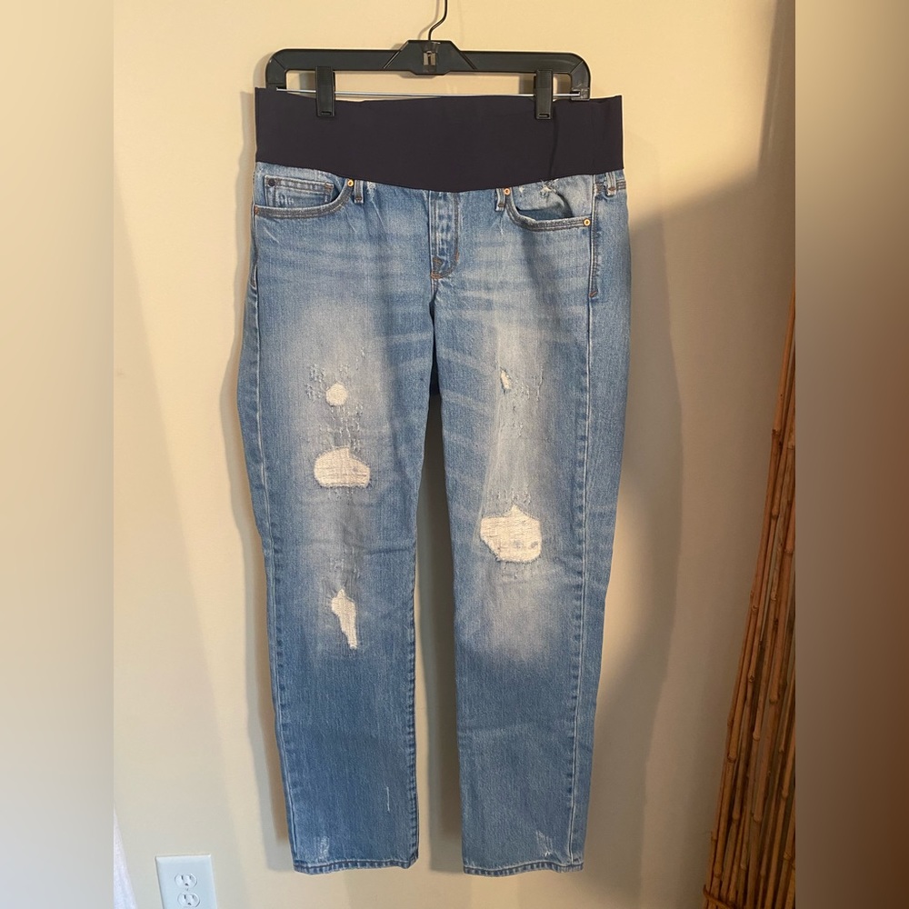Elastic waist ripped jeans